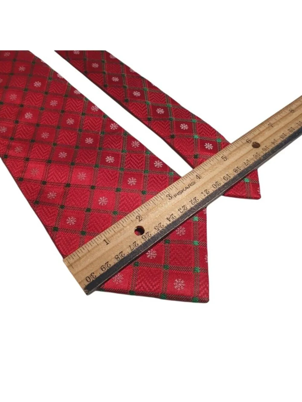 Holiday Traditions Christmas Red Plaid Snowflake Tie Silk Hallmark Novelty Gift